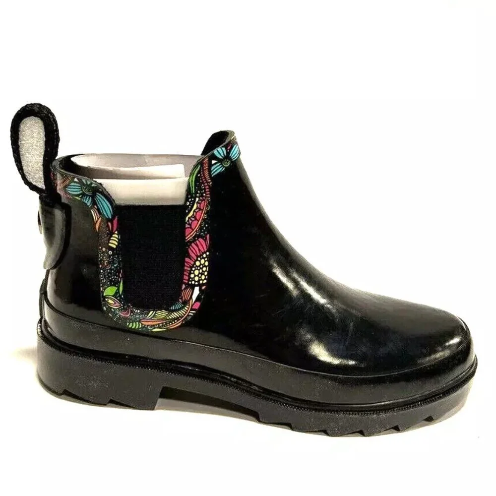 Sakroots Women's Rhyme Rain Boot Black, Size 6 M